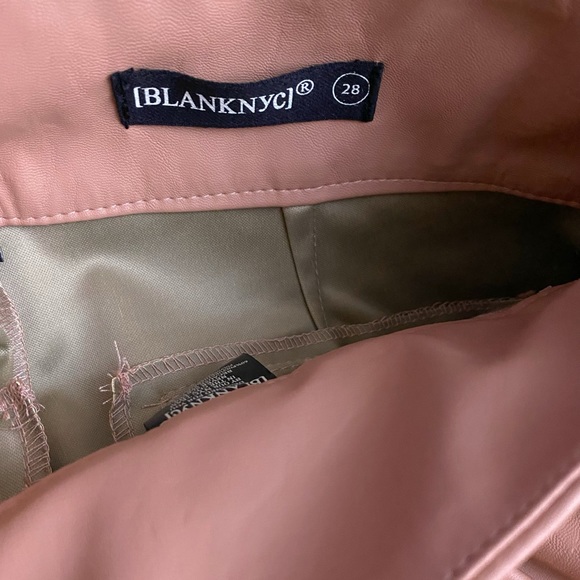 Anthropologie BLANKNYC Chelsea Tapered Faux Leather pants new - Picture 6 of 6